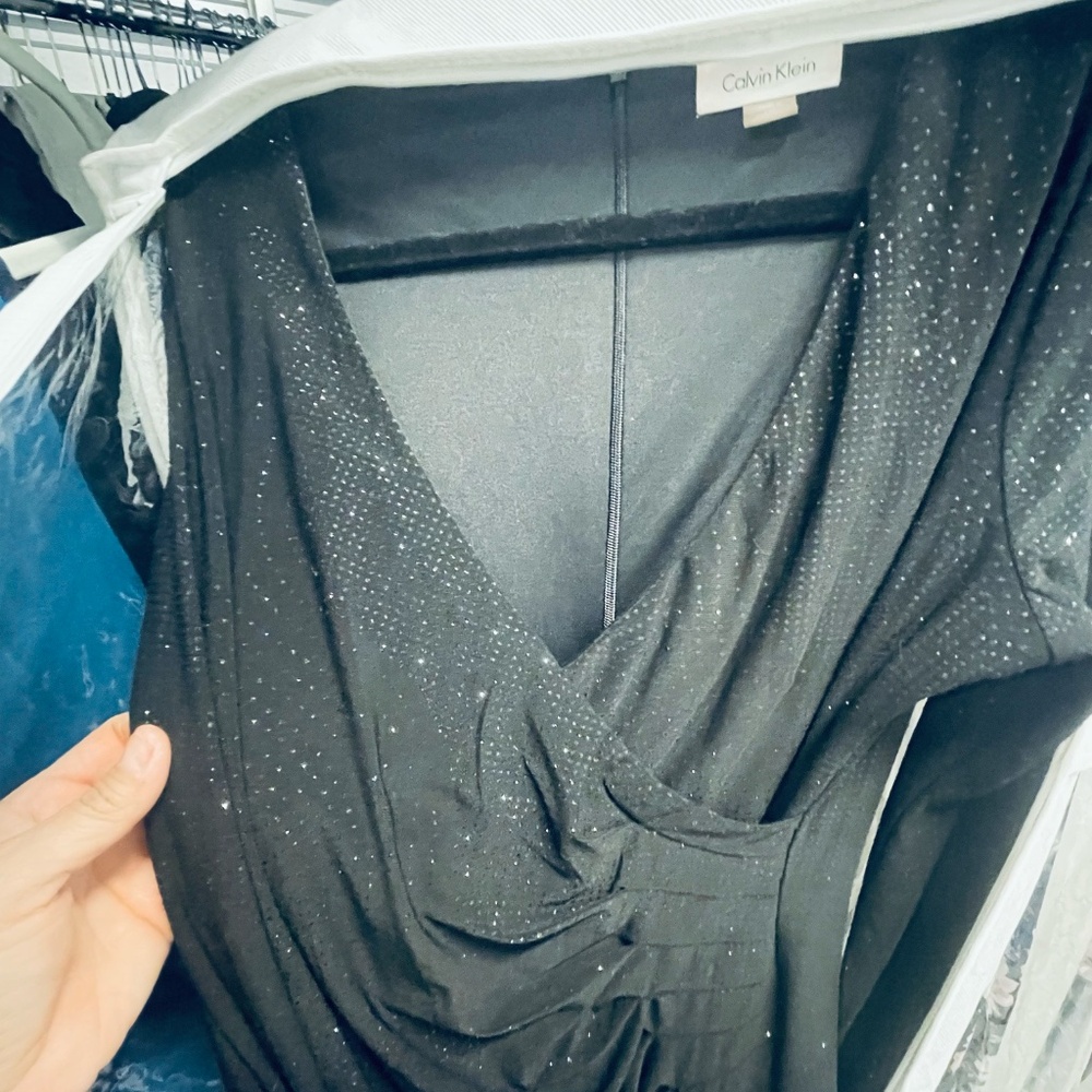 Dress - Picture 2 of 4